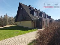 Říčky v O.h. - vybavený apartmán (byt) Orlické hory, 49m2 + terasa 6 m2 - dům_resized.jpg