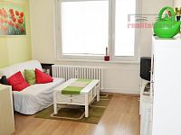 Pronájem zařízeného bytu 1+1 Brno-Bystrc, ul. Kuršova - 5.jpg