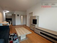 Nájem bytu 2kk + šatna, 56 m2 + balkon 6 m2, sklep 5 m2, kompletně zařízen, vč. park. stání
