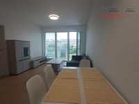 Nájem bytu 2kk + šatna, 56 m2 + balkon 6 m2, sklep 5 m2, kompletně zařízen, vč. park. stání - Pokoj
