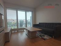 Nájem bytu 2kk + šatna, 56 m2 + balkon 6 m2, sklep 5 m2, kompletně zařízen, vč. park. stání - Pokoj