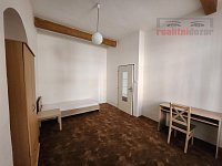 Nájem bytu  2+1, Brno - Husovice, cihla, 64 m2, ul. Nováčkova - pouze pro studenty, 3 osoby - Pokoj 1