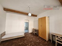 Nájem bytu  2+1, Brno - Husovice, cihla, 64 m2, ul. Nováčkova - pouze pro studenty, 3 osoby - Pokoj 2 - pro 2 osoby