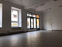 Pronájem obchodních nebo kancelářských prostor v Pelhřimově - Fotka 3