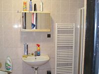 Samostatně stojící RD ve Velké Losenici - Fotka 13