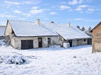 Prodej domu s uzavřeným dvorem u Pacova - Fotka 3