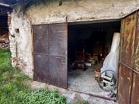 Dům s uzavřeným dvorem v obci Útěchovice u Hořepníka - Fotka 13