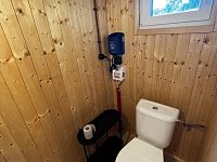 Novostavba chaty na polosamotě u Pelhřimova - Fotka 11