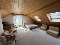 Nemovitost s uzavřeným dvorem v obci Metánov - Fotka 10