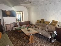 Nemovitost s uzavřeným dvorem v obci Metánov - Fotka 18