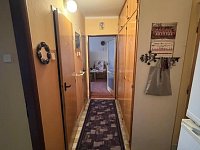 Pronájem zděného bytu 2+1 v Pelhřimově, ul. Husova - Fotka 6