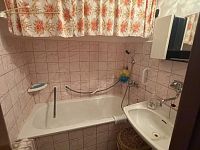 Pronájem zděného bytu 2+1 v Pelhřimově, ul. Husova - Fotka 7