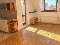 Prodej bytu 3+kk 59 m² Mezi Domy, Jesenice