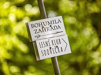 Prodej stavebního pozemku pro výstavbu rodinného domu. - Signature Kolovraty - developer GARTAL - Lesní klub Soovička.jpg