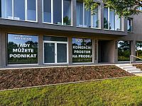 Ihned k dispozici Komerční prostor v novostavbě na Praze 9. - 20250523_zelene_kaskady_022.jpeg