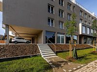 Ihned k dispozici Komerční prostor v novostavbě na Praze 9. - 20250523_zelene_kaskady_026.jpeg