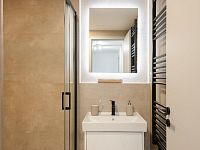 K nastěhování - Vybavený rodinný byt 5+kk s prostornou terasou v novostavbě Zelené kaskády. - Zelené kaskády - developer GARTAL - vzorový byt (14).jpg