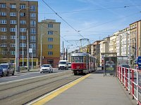 Komerční prostor na Kubánském náměstí. Přímý vstup z ulice. Ihned k dispozici. - Moje Kubáň. Byty a ateliéry Vršovice. Developer GARTAL. MHD.jpg