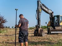 Rodinný dům se zahradou v klidné lokalitě Prahy 10. Novostavba. - Výstavba projektu Signature Kolovraty. Pozemky a rodinné domy na klíč. Developer GARTAL. Zaměření.jpg