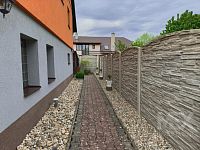 Prodej krásného rodinného domu v obci Roveň - photo-output_6.jpeg