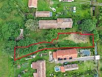 Prodej pozemku v obci Kostěnice - dji_fly_20250609_104848_0328_1749460080750_photokkkk.jpg