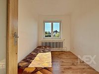 Prodej rodinného domu v obci Svratka - IMG_8351.jpeg