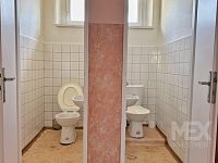 Prodej bytového domu v Hradci Králové v ulici Koutnikova - IMG_8388.jpeg