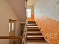 Prodej bytového domu v Hradci Králové v ulici Koutnikova - IMG_8400.jpeg