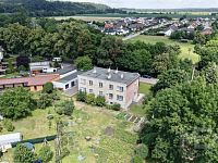 Prodej bytu 2+1 s garáží v Chocni, v ulici Stromovka - dji_fly_20250711_111526_0411_1752226247251_photo.jpeg