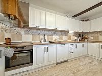 Prostorný rodinný dům 7+1 se zahradou ve Stěžerách - IMG_7833.jpeg