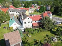 Prodej rodinného domu v obci Svratka - dji_fly_20250613_174726_0379_1749829836056_photo.jpeg