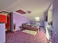 Prodej rodinného domu 5+1, Náchod - Mülerova ulice - IMG_9307.jpeg