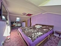 Prodej rodinného domu 5+1, Náchod - Mülerova ulice - IMG_9308.jpeg