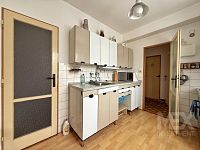 Prodej zachovalého rodinného domu v Červeném Kostelci v klidné lokalitě - IMG_9670.jpeg