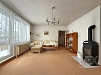 Prodej zachovalého rodinného domu v Červeném Kostelci v klidné lokalitě - IMG_9675.jpeg