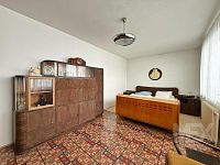 Prodej zachovalého rodinného domu v Červeném Kostelci v klidné lokalitě - IMG_9684.jpeg