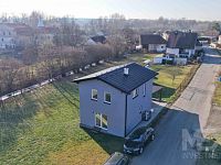 Prodej novostavby v obci Uhersko - dji_fly_20260119_134036_0646_1768827477819_photo.jpg