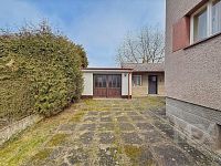 Prodej rodinného domu v klidné ulici v obci Holohlavy - IMG_9959.jpeg