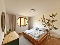 Prodej ubytovacího zařízení v obci Chroustov - Úhlejov - IMG_4354.jpeg