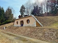 Prodej ubytovacího zařízení v obci Chroustov - Úhlejov - IMG_4368.jpeg