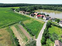 Stavební pozemek v klidné lokalitě Starých Nechanic - photo-output_0.jpeg