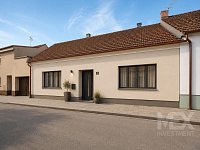 Prodej rodinného domu v Žiželicích - AE044619-5703-41C6-A76D-81EE8255C46E.jpg