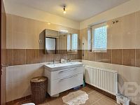 Prodej rodinného domu s rozlehlou zahradou v Českých Libchavách, Ústí nad Orlicí. - IMG_0089.jpeg