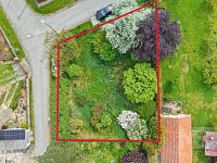 Prodej útulného pozemku v obci Zásmuky - 610 m2 - dji_fly_20260515_113912_0857_1778838678866_photo.jpg
