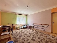 Rodinný dům s rozlehlým pozemkem 3 016 m² na klidném místě v Horním Kostelci - IMG_0585.jpeg