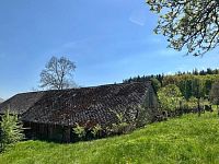 Prodej dům rodinný chalupa 80m² pozemky 6878m² Šumava Braníčkov Velhartice okr. Klatovy - IMG-20250504-WA0003.jpg