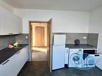 Pronájem zděného bytu 2+1 s parkovacím stáním, Tábor - Měšice - IMG_6558.jpg