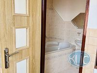 Pronájem zrenovovaného bytu 3+1, Tábor - Leskovická - IMG_7156.jpg