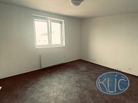 Pronájem zrenovovaného bytu 2+1 s parkovacím stáním, Tábor - Měšice - IMG_6740.jpg