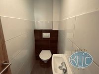Pronájem zrenovovaného bytu 2+1 s parkovacím stáním, Tábor - Měšice - IMG_6753.jpg